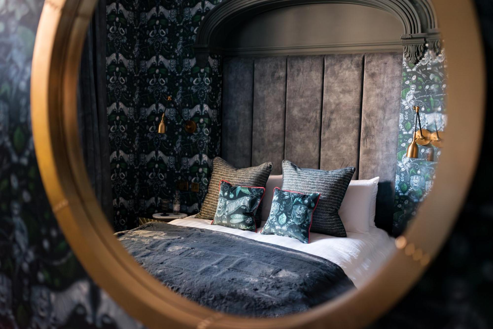 Secret Suites Lancaster Buitenkant foto